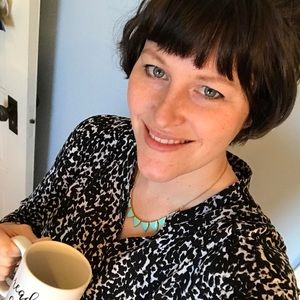 Meet your Posher, Emilee